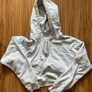 Wilfred Light Gray Cropped Hoodie